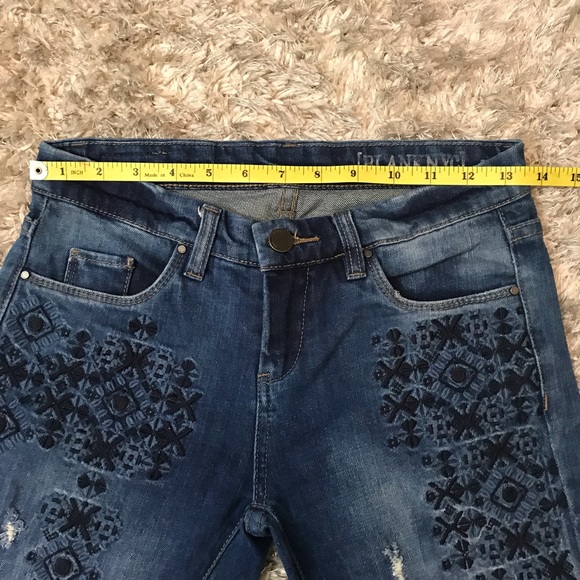 Blank NYC Embroidered Skinny Jean - Picture 5 of 8